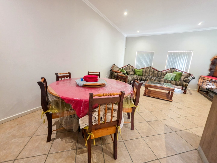 1 Bedroom Property for Sale in Stilbaai Western Cape